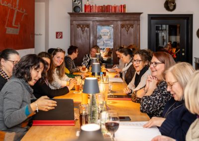 Mitglieder der Unternehmerinnen-Lounge Dorsten beim Networking Ramirez